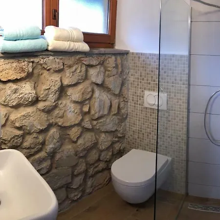 Kamp Podgrad Appartement Vransko