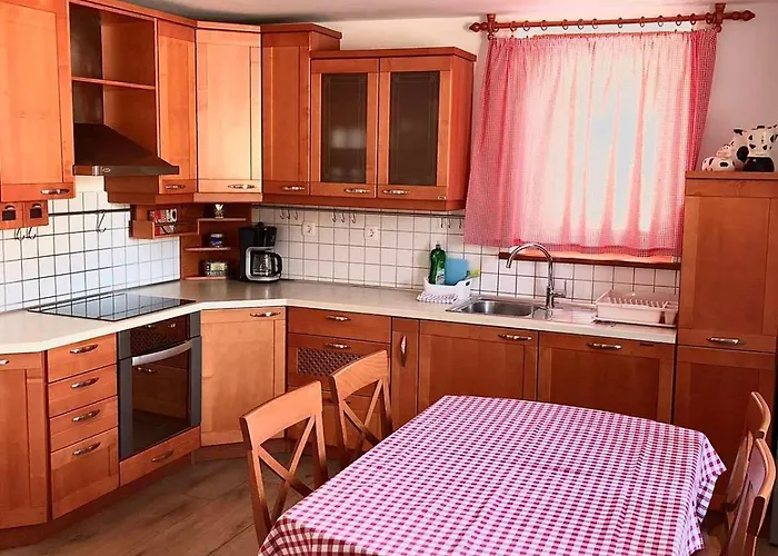 Kamp Podgrad Apartman *