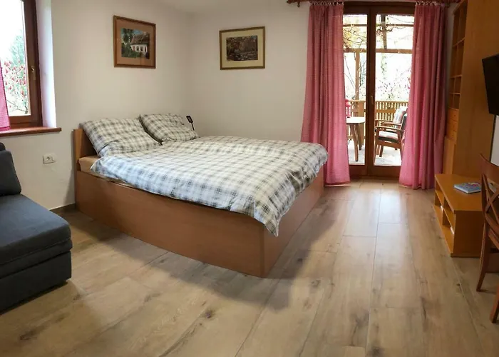 Kamp Podgrad Apartman *